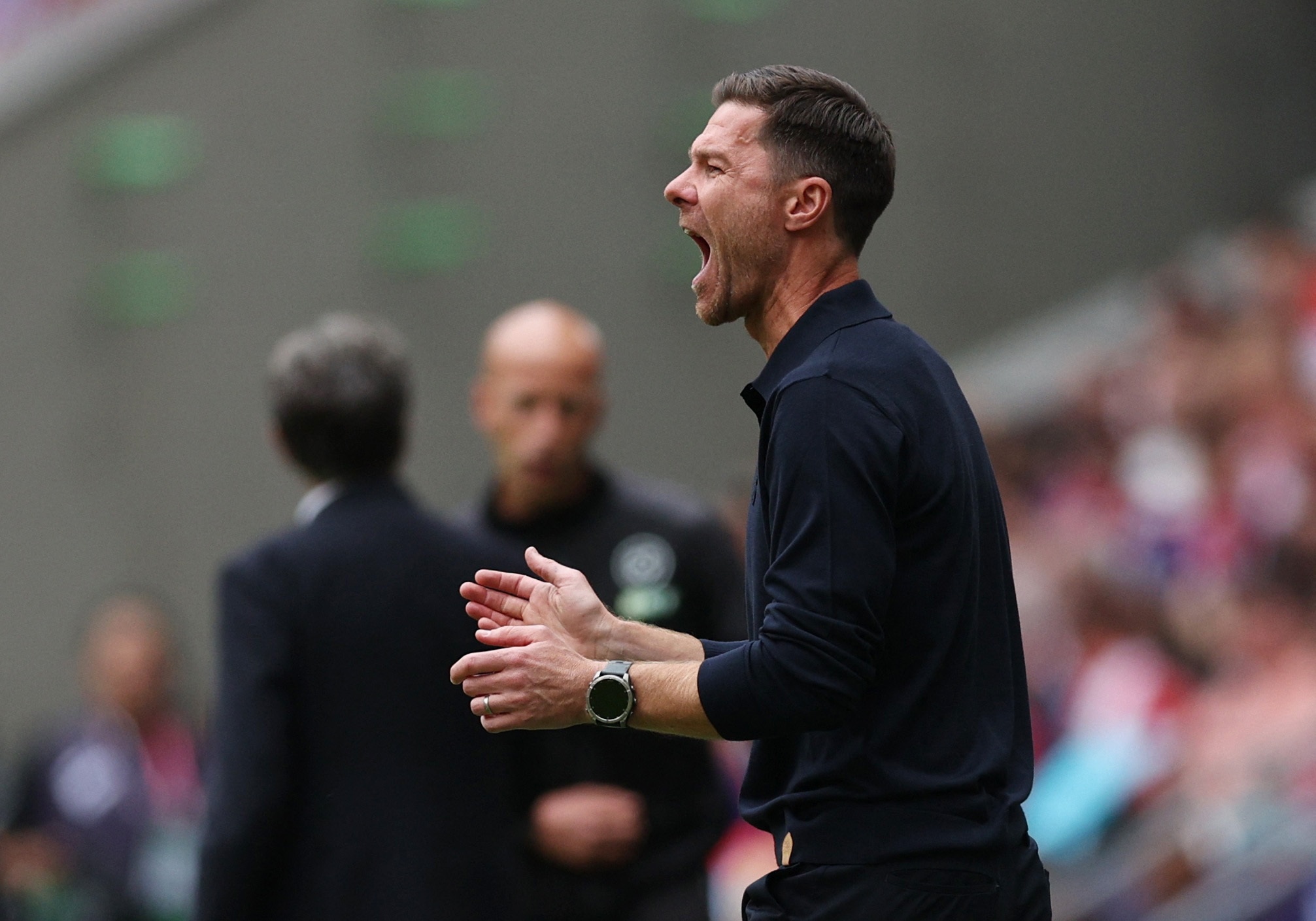 上海海港富盛经开6-1上海赛更达，李圣龙双响杨黔东获处子球