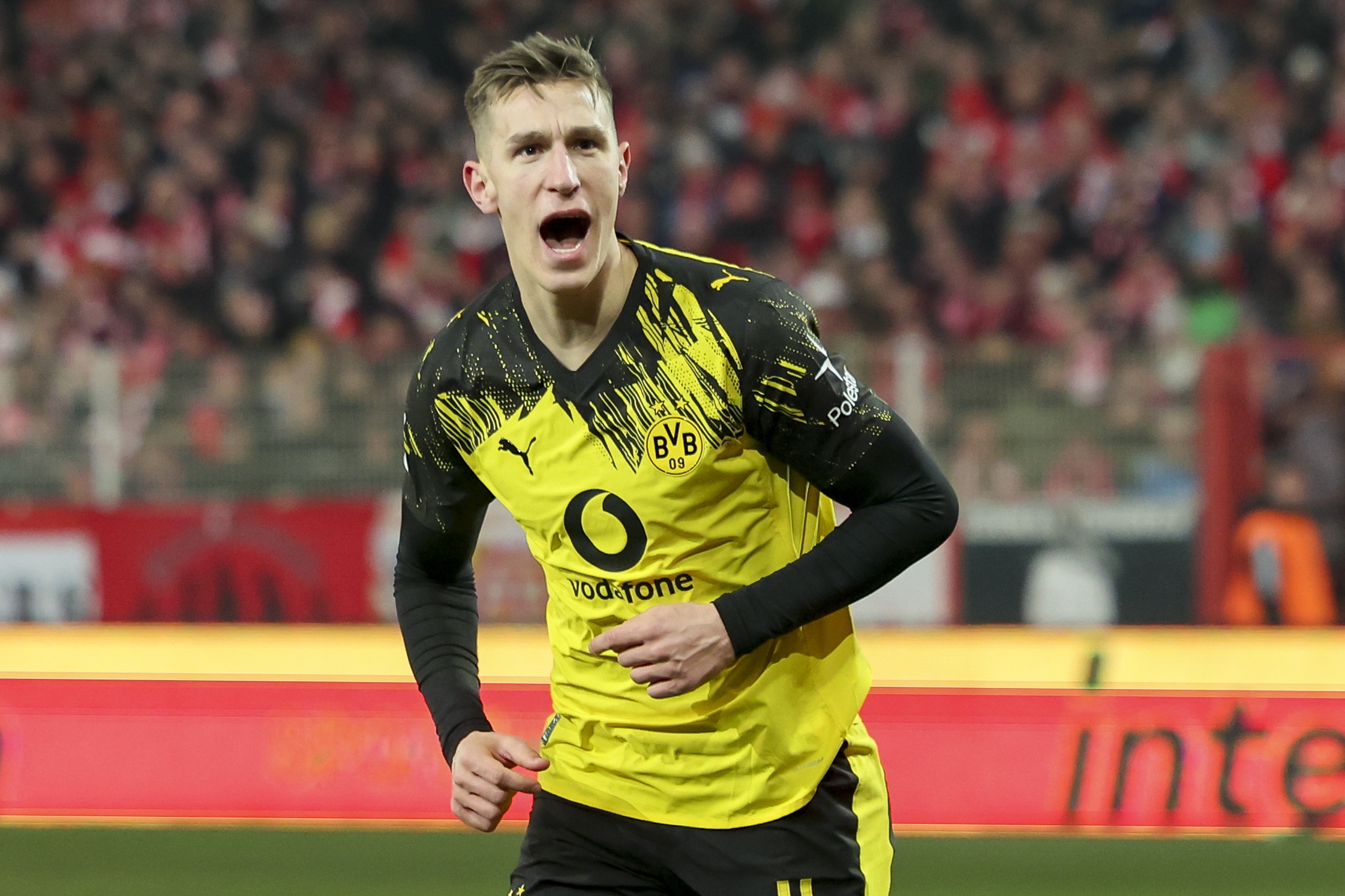 上海海港富盛经开6-1上海赛更达，李圣龙双响杨黔东获处子球