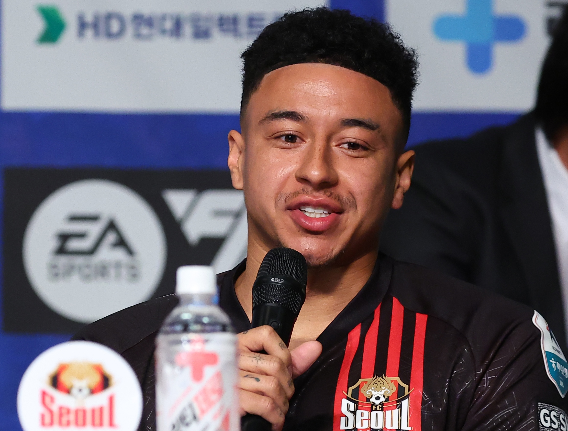 队记：穆迪将随队返回湾区 明日接受MRI具体伤情检查