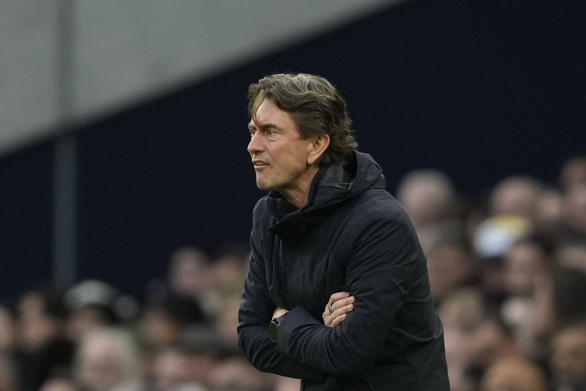 内马尔Vlog晒奢华生活：豪宅超跑、梅罗球衣收藏、私人按摩室...